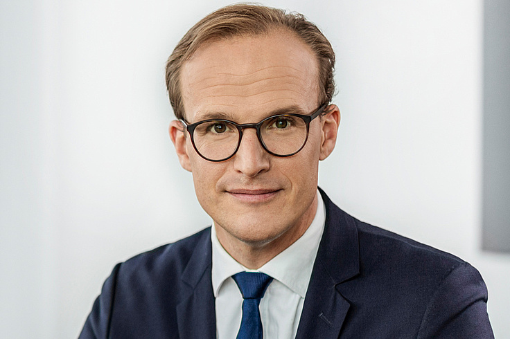 Dr Stefan Bruinier Dr Stefan Bruinier