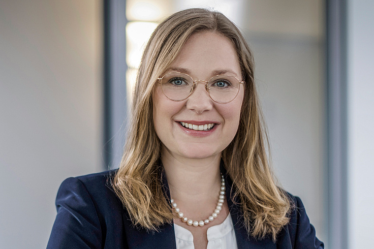 Dr Anna Ruth Leo