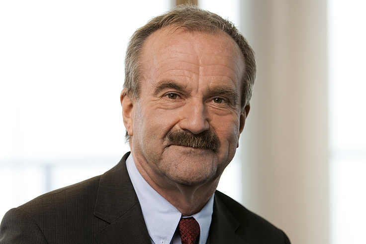 Dr. Hans-Peter Kulartz Dr. Hans-Peter Kulartz
